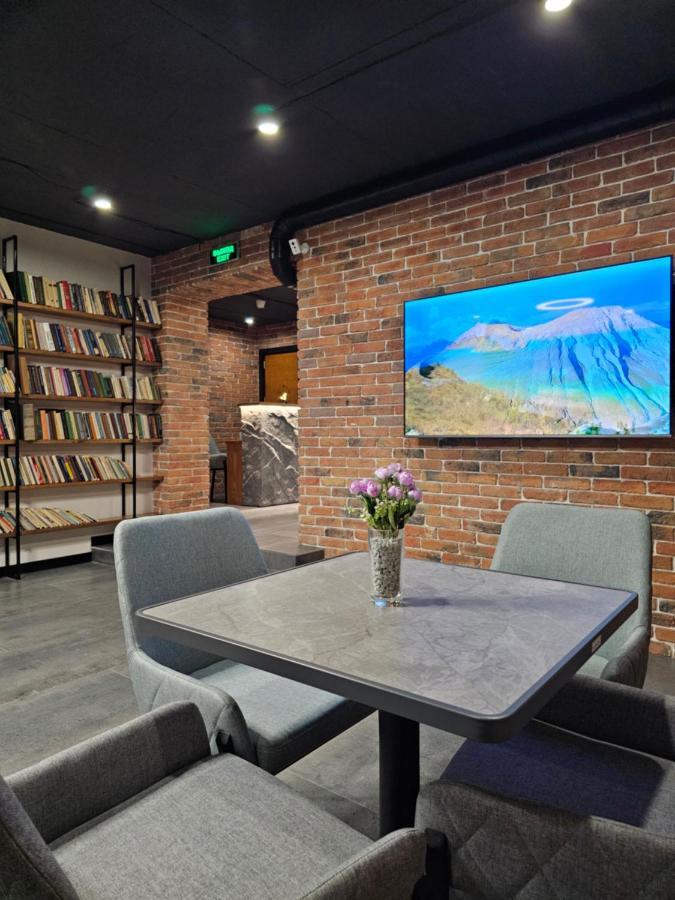 Orion Hostel Jerevan Eksteriør billede